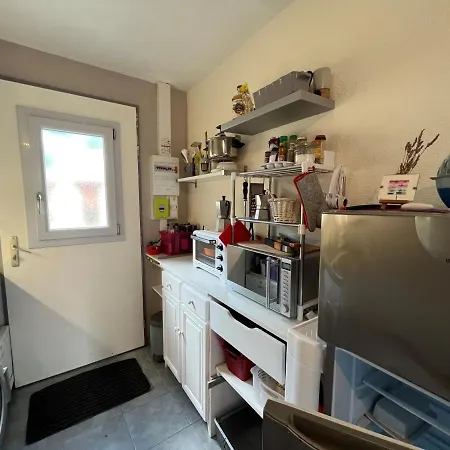 בקתה Chalet Au Bord Du Lac Avec Terrasse Et Proximite Plages ! - Fr-1-648-147